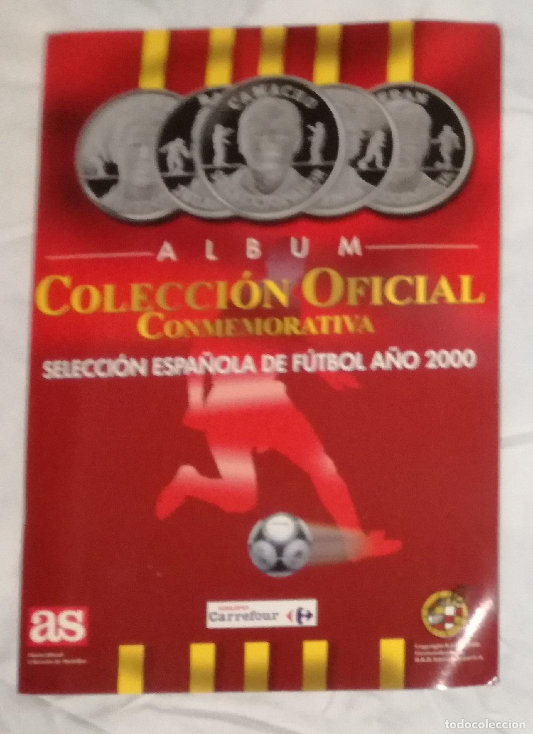 Coleccionismo deportivo: Album Coleccion oficial conmemorativa Seleccion Espa&ntilde;ola de futbol 2000 - Contiene 2 monedas