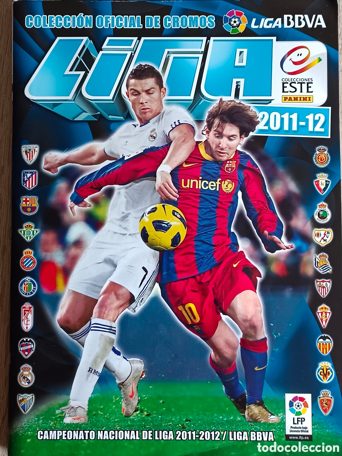 Coleccionismo deportivo: &Aacute;lbum Panini bastante completo 2011/12