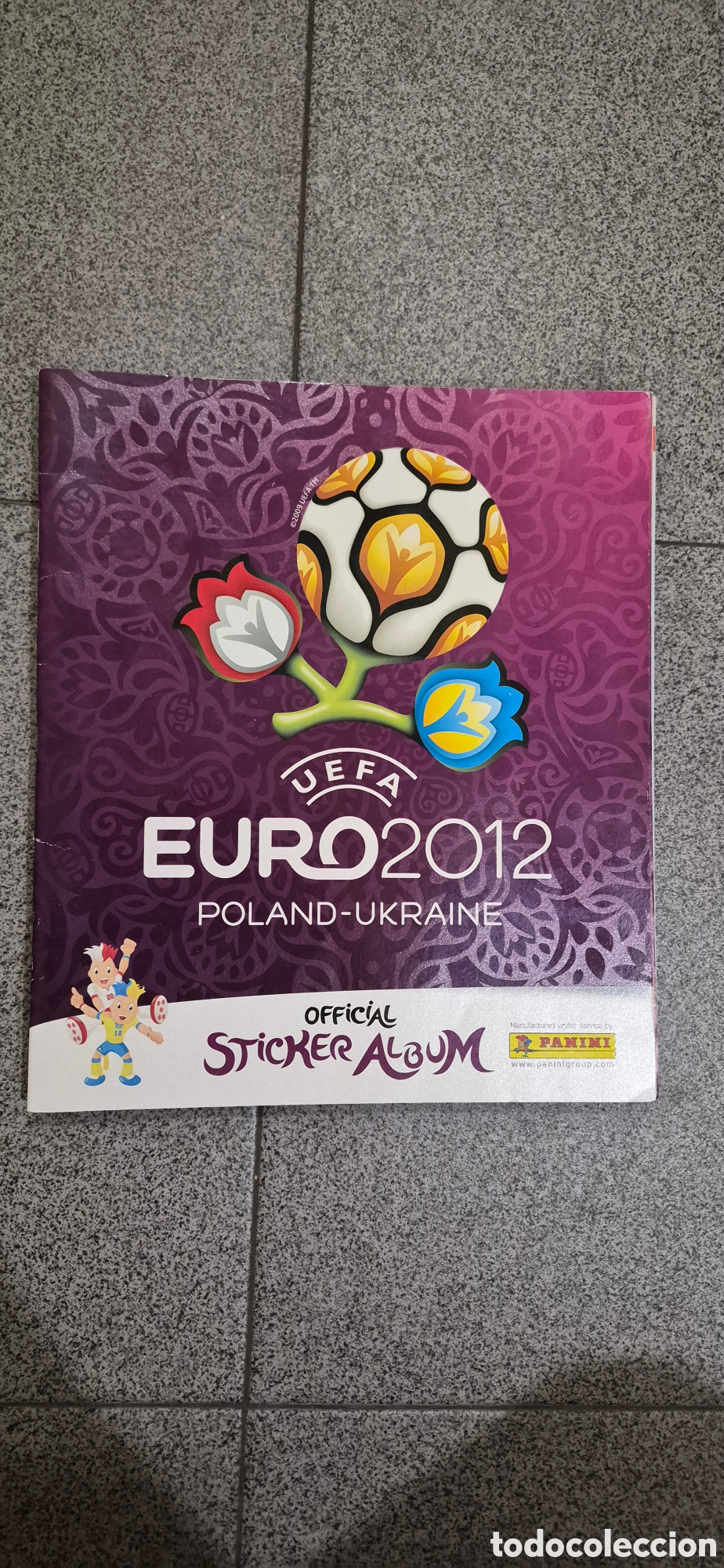 Sports collectibles: ALBUM EURO 2012 NUEVO