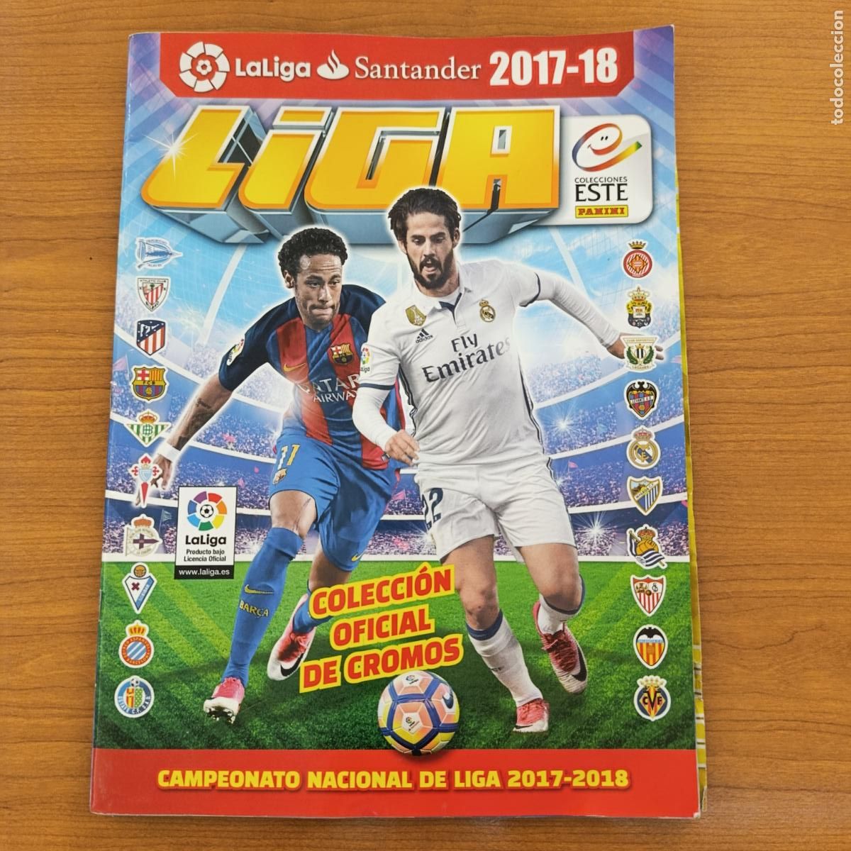 Coleccionismo deportivo: ALBUM DE CROMOS DE F&Uacute;TBOL. LIGA 2017 2018. 1&ordm; DIVISI&Oacute;N. EDICIONES ESTE. VER FOTOS