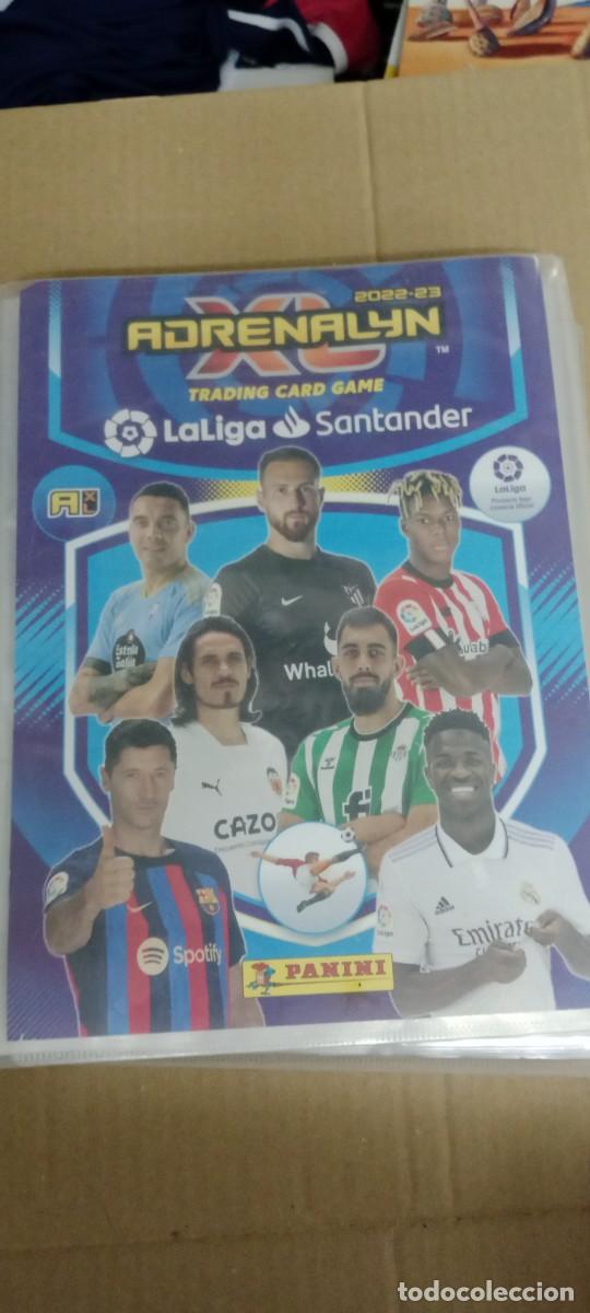 Coleccionismo deportivo: ALBUM DE FUTBOL ADRENALYN XL PANINI 2022 2023 22 23 VER FOTOS ESTADO Y CROMOS CINE E-ABU