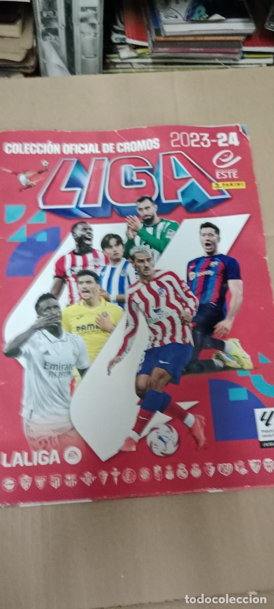 Coleccionismo deportivo: ALBUM DE FUTBOL PANINI DE LA LIGA 2023 2024 23 24 VER FOTOS PARA ESTADO Y CROMOS PEGADOS CU-04