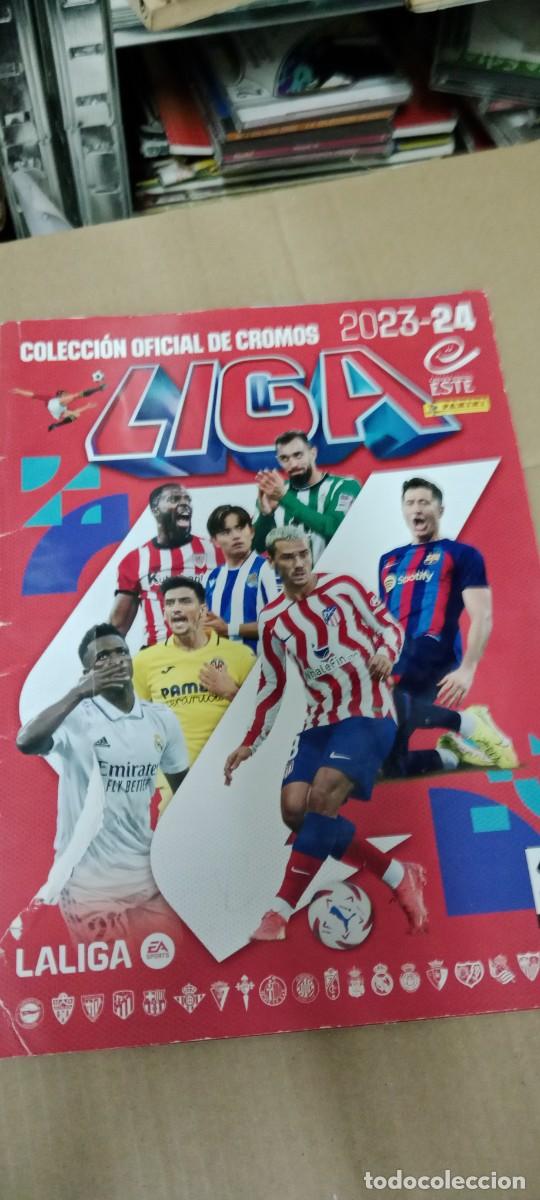 Coleccionismo deportivo: ALBUM DE FUTBOL PANINI DE LA LIGA 2023 2024 23 24 VER FOTOS PARA ESTADO Y CROMOS PEGADOS CU-04