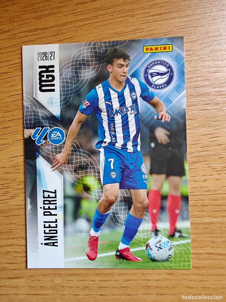 Colecionismo desportivo: &Aacute;ngel P&eacute;rez 33 Panini Megacracks 26 27 Deportivo Alav&eacute;s 2026 2027