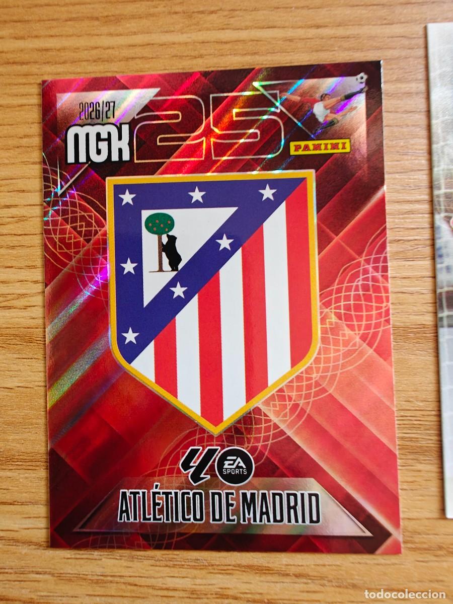 Coleccionismo deportivo: Escudo 55 Panini Megacracks 26 27 Atl&eacute;tico de Madrid 2026 2027