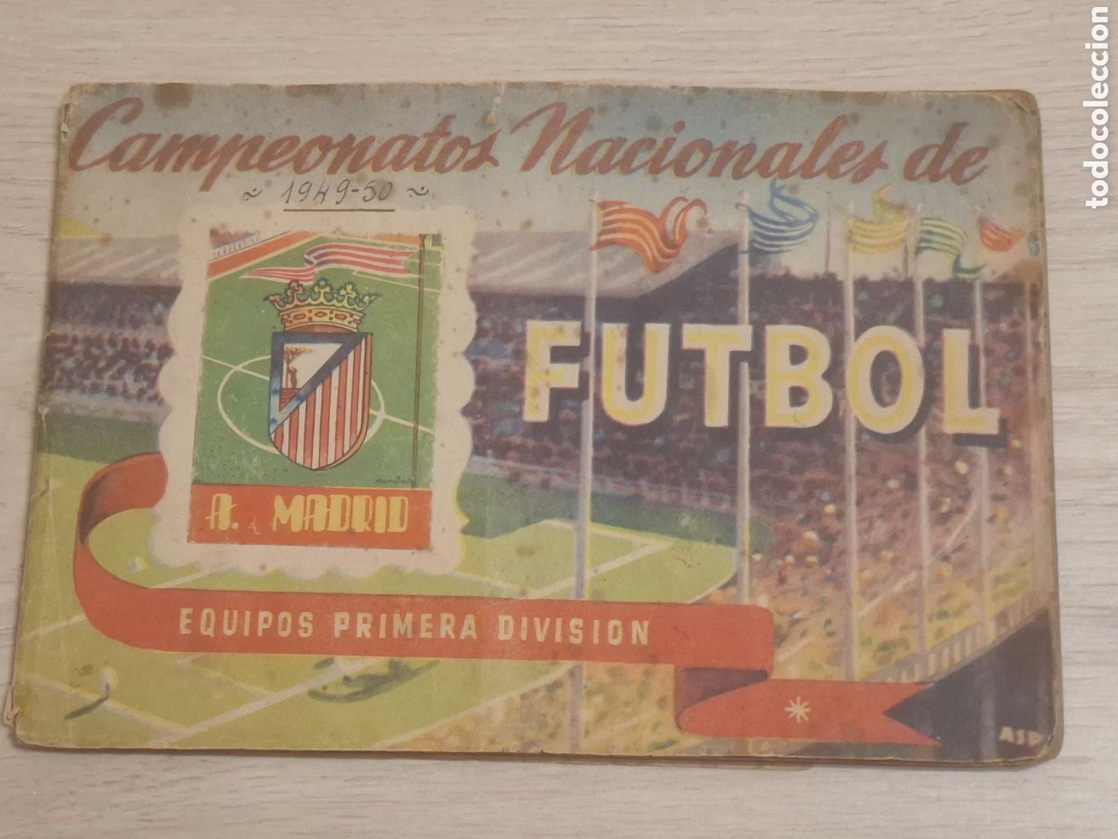 Collezionismo sportivo: Album Ruiz Romero Atl&eacute;tico de Madrid. 1949-50, 22 cromos, con aut&oacute;grafos de 13 jugadores