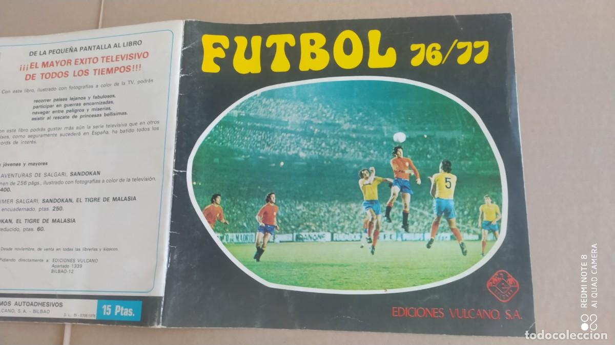 Sports collectibles: ALBUM DE FUTBOL 76 -77 -1976 1977 VULCANO CON POCOS CROMOS EN BUEN ESTADO