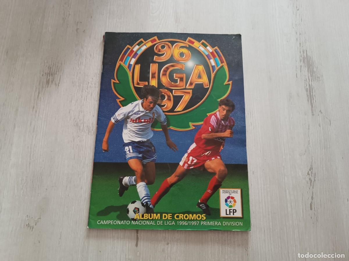 Coleccionismo deportivo: &Aacute;LBUM CASI COMPLETO LIGA ESTE 96 97 1996 1997