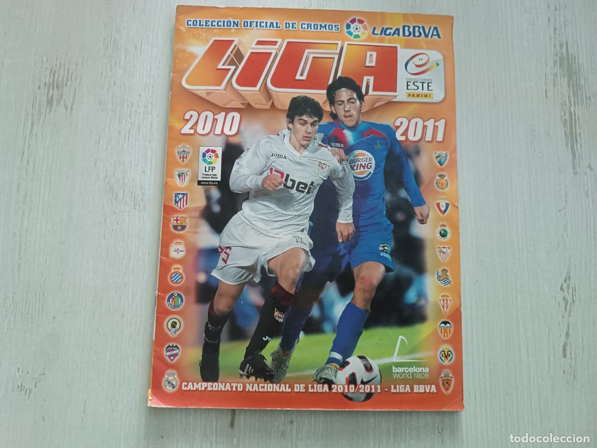 Coleccionismo deportivo: &Aacute;LBUM CASI COMPLETO LIGA ESTE 10 11 2010 2011. MESSI.