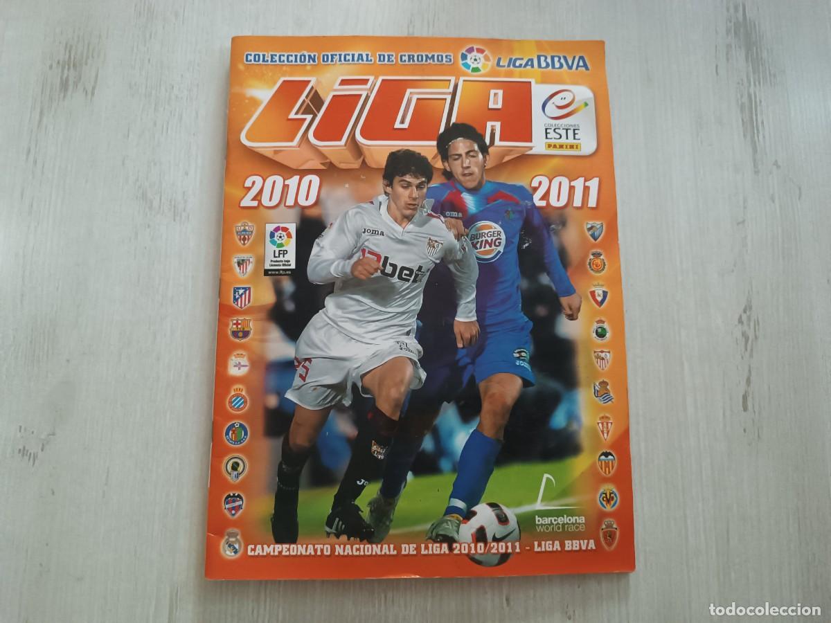 Coleccionismo deportivo: &Aacute;LBUM CASI COMPLETO LIGA ESTE 10 11 2010 2011. MESSI.