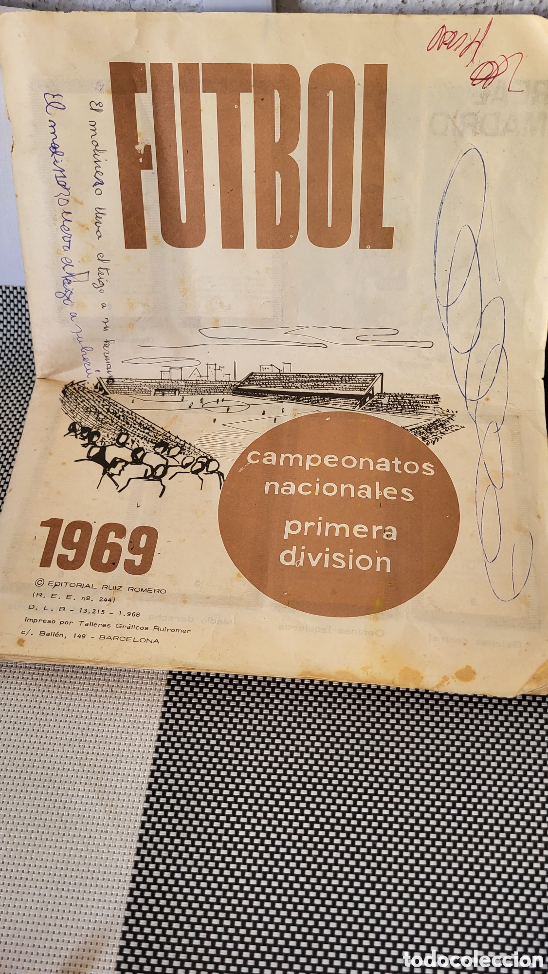 Coleccionismo deportivo: &Aacute;lbum cromos Campeonatos nacionales Primera divisi&oacute;n 1969 incompleto