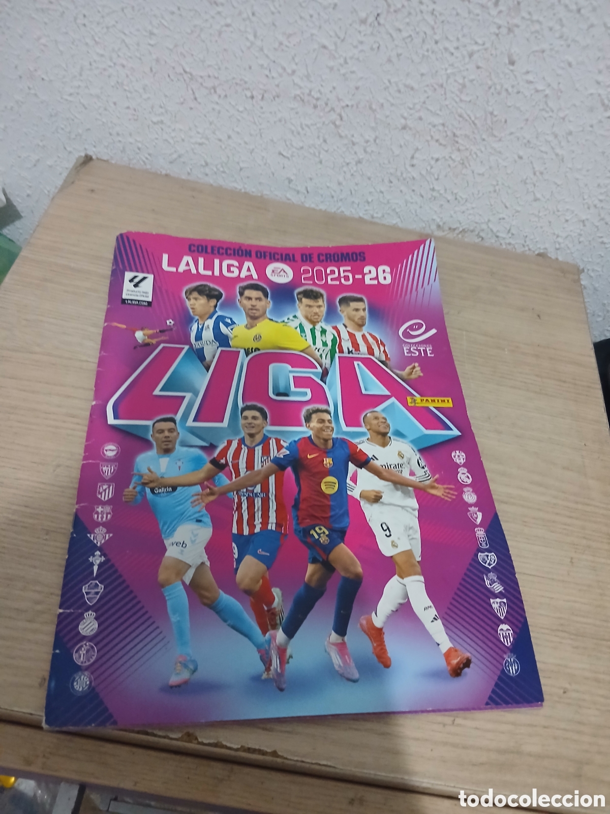 Coleccionismo deportivo: LIGA ESTE 25/26 CON 210 CROMOS,,VER FOTOS