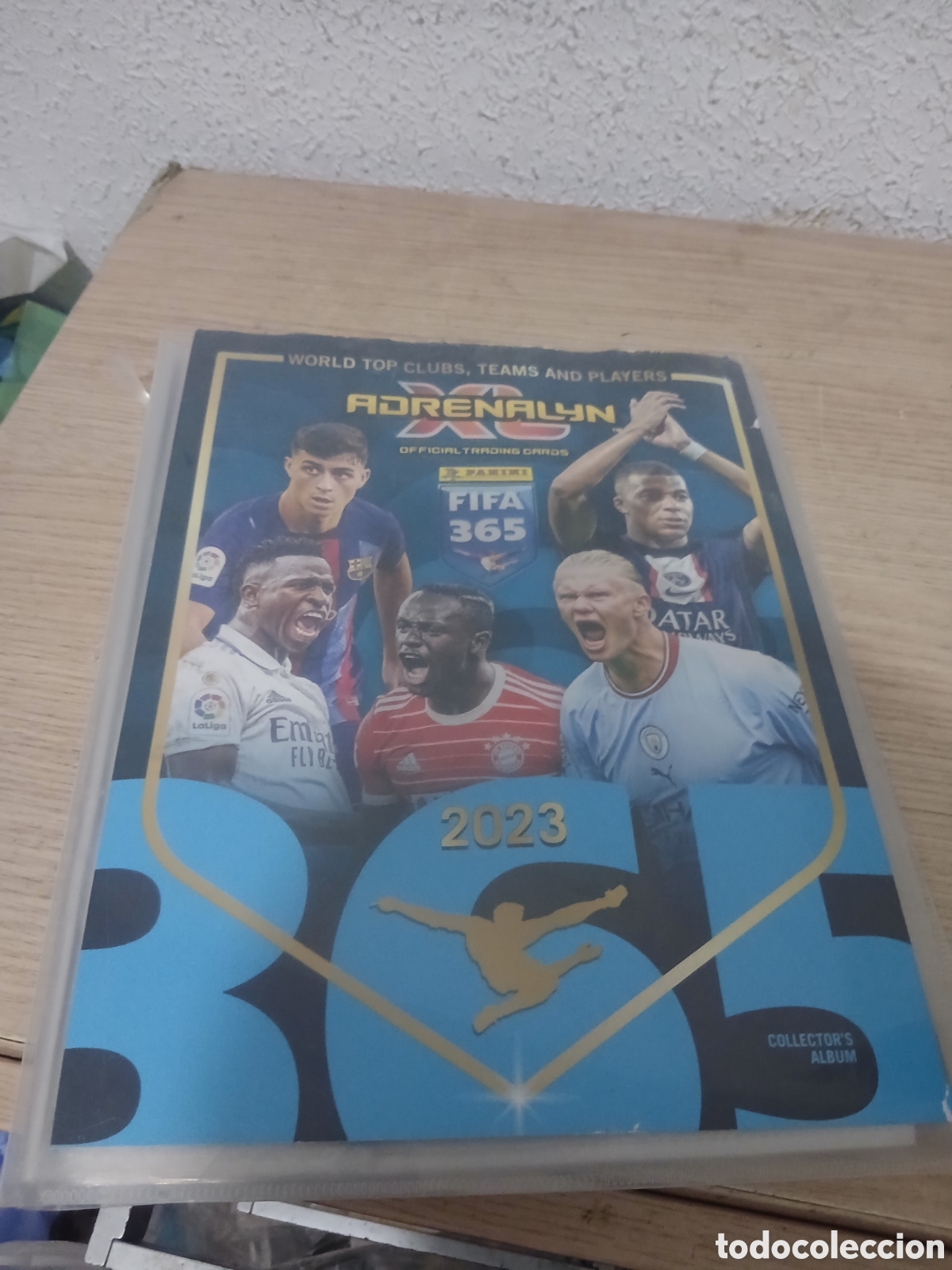 Coleccionismo deportivo: ADRENALYN FIFA 365 CON 175 CROMOS,,VER FOTOS