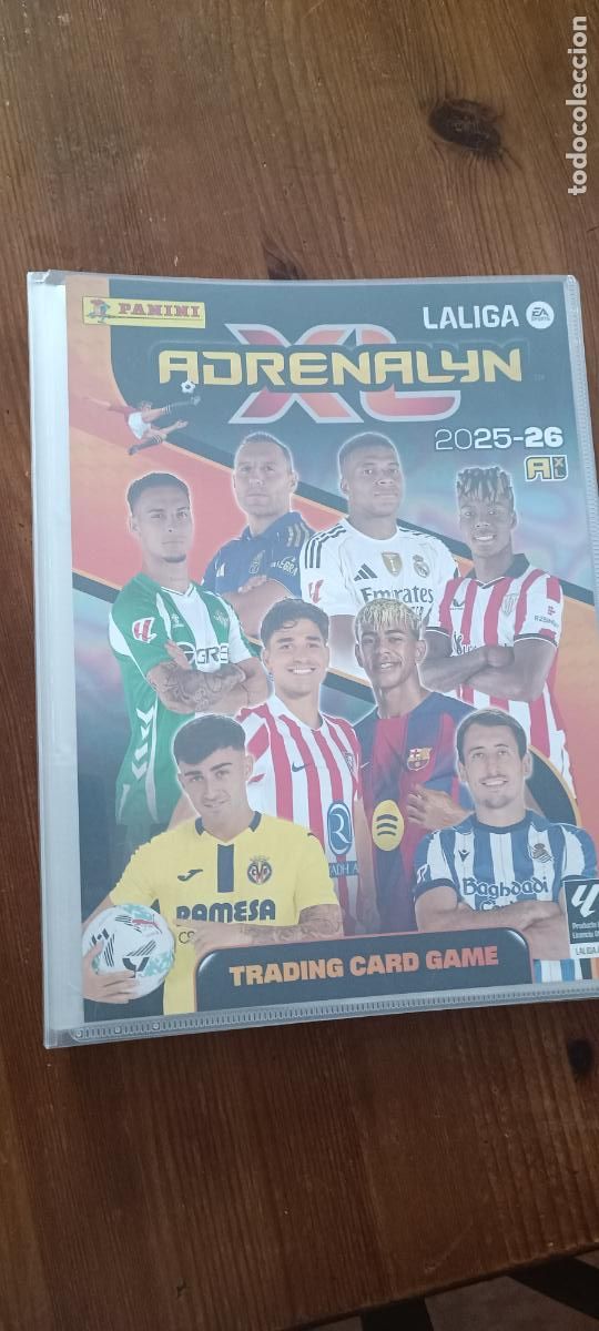Coleccionismo deportivo: ALBUM ADRENALYN 2025 26 - VACIO - BUEN ESTADO