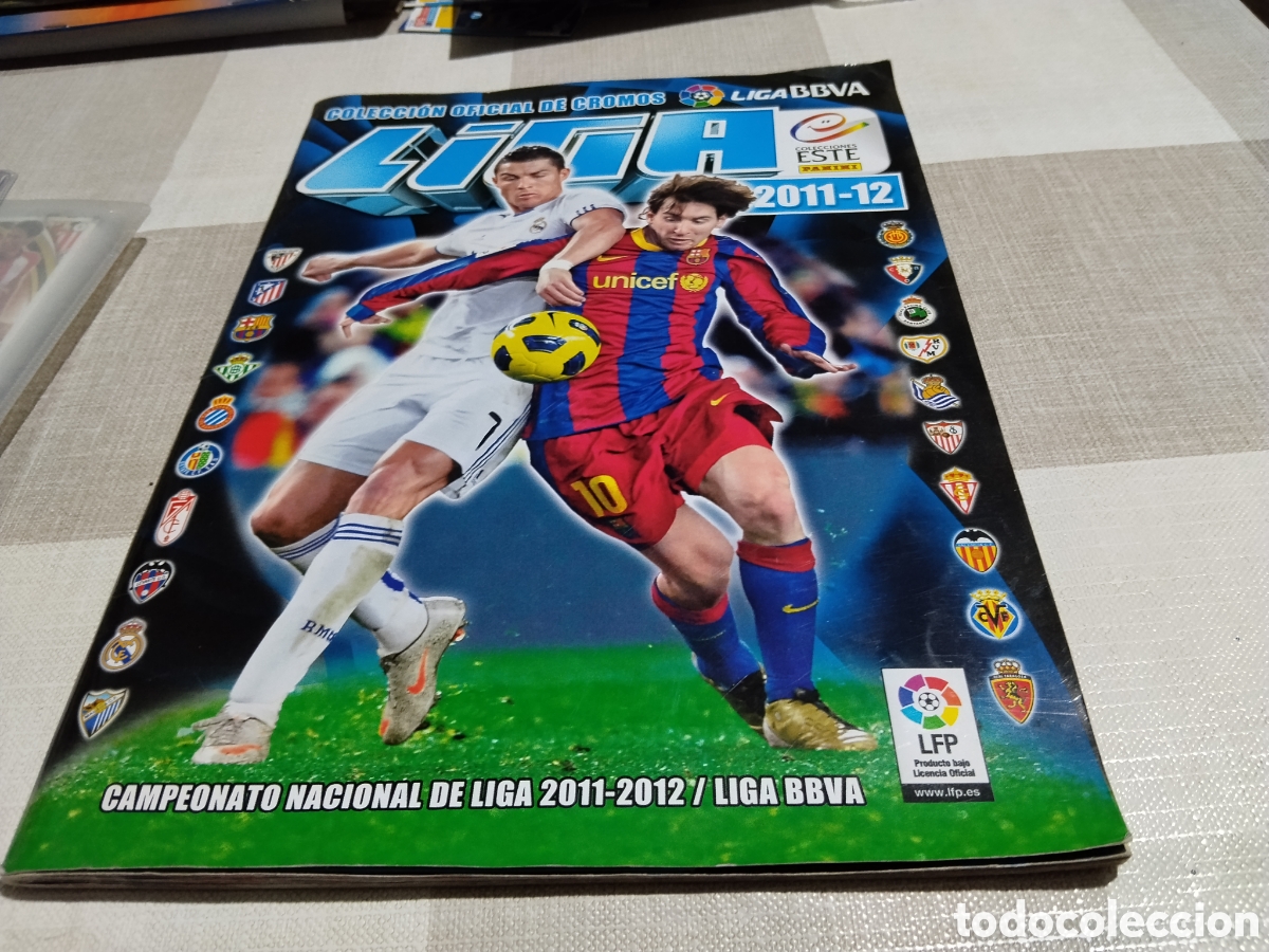 Sports collectibles: Album cromos futbol 2011-12