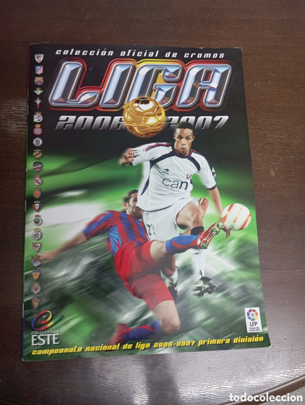 Coleccionismo deportivo: &Aacute;lbum Liga Este 2006-2007 con Messi