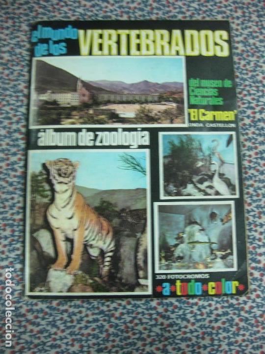 Collectionnisme Albums: ALBUM DE ZOOLOGIA. EL MUNDO DE LOS VERTEBRADOS. CASI SIN CROMOS. COLED 1970