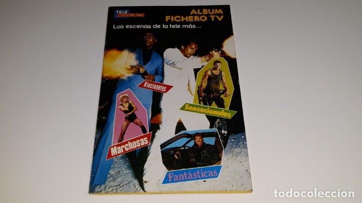 Colecionismo Cadernetas: ANTIGUO ALBUM DE CROMOS DE TELE INDISCRETA LAS ESCENAS DE LA TELE - SERIES DE TELEVISION A&Ntilde;OS 80