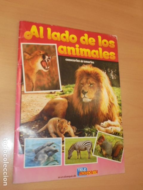 Collezionismo Album: ALBUM  AL LADO DE LOS ANIMALES IN COMPLETO - CONTIENE 73 CROMOS DE 256