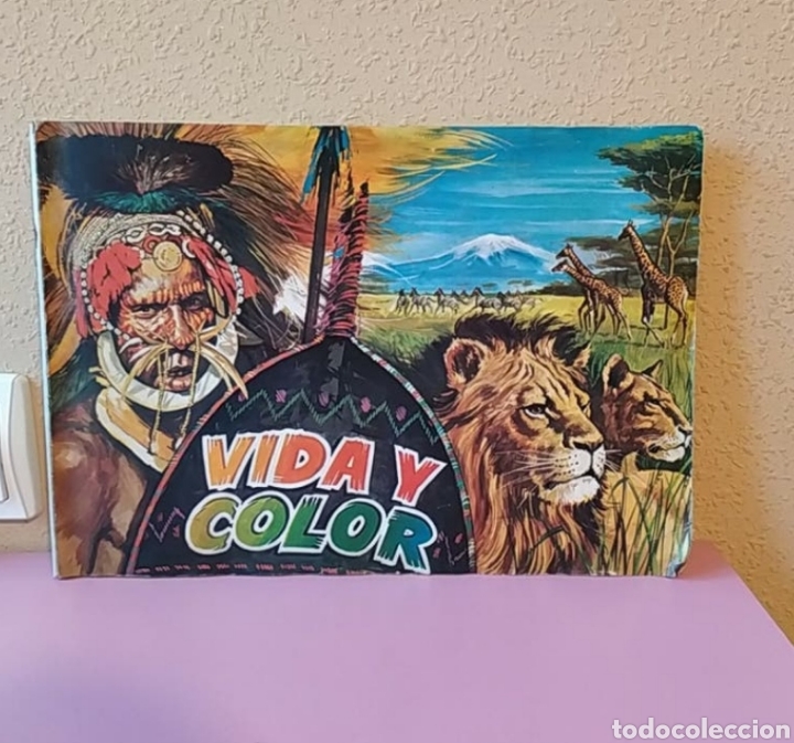 Collectable Incomplete Albums: Album color