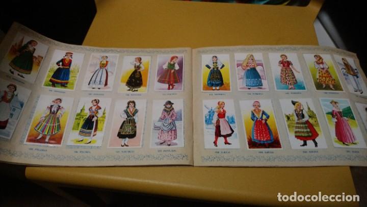 Coleccionismo &aacute;lbumes: trajes tipicos - Foto 11