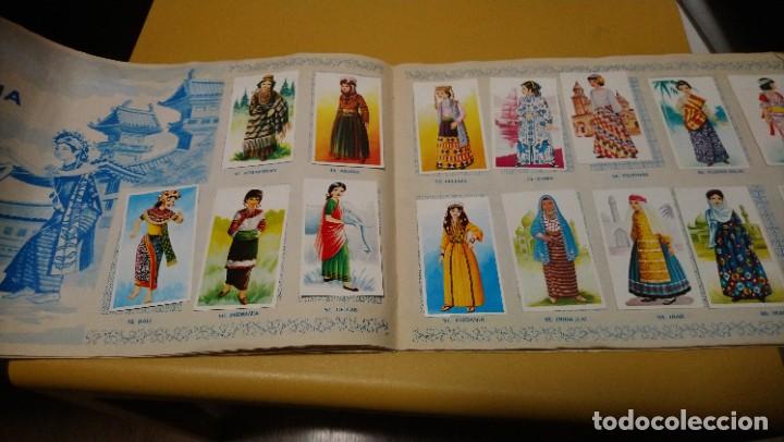 Coleccionismo &aacute;lbumes: trajes tipicos - Foto 12