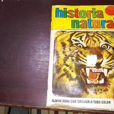 Coleccionismo Álbumes: ALBUM DE CROMOS HISTORIA NATURAL INCOMPLETO