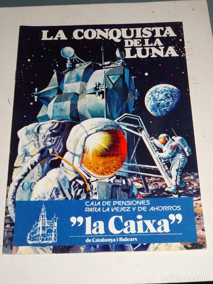 Coleccionismo &Aacute;lbumes: ALBUM VACIO PLANCHA - LA CONQUISTA DE LA LUNA, LA CAIXA 1975, POCAS SE&Ntilde;ALES DE USO