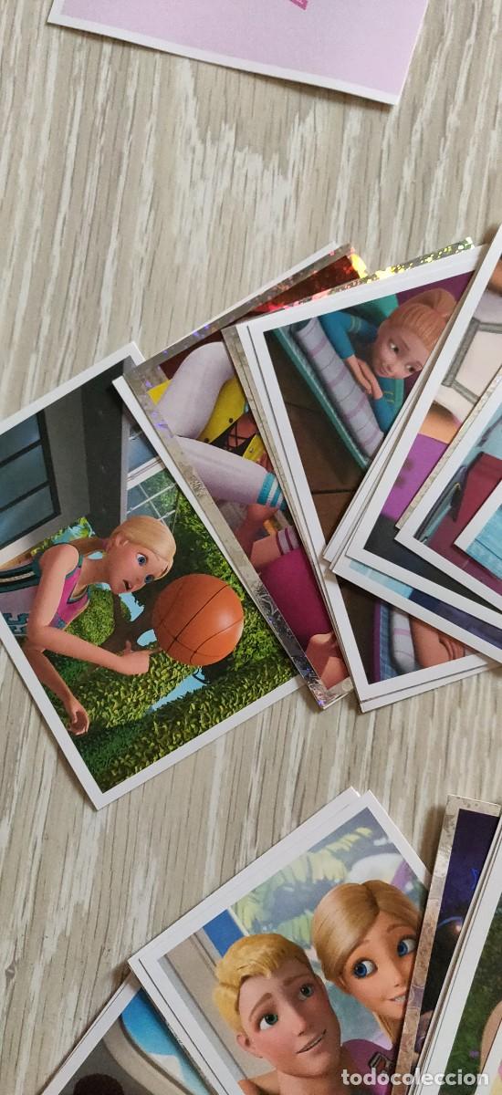 Coleccionismo &aacute;lbumes: Cromos de Barbie 2021 - Foto 13