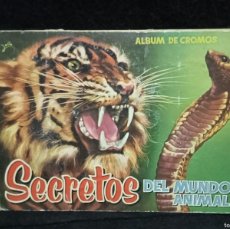 Coleccionismo Álbumes: SECRETOS DEL MUNDO ANIMAL - ROLLAN CON 299 CROMOS