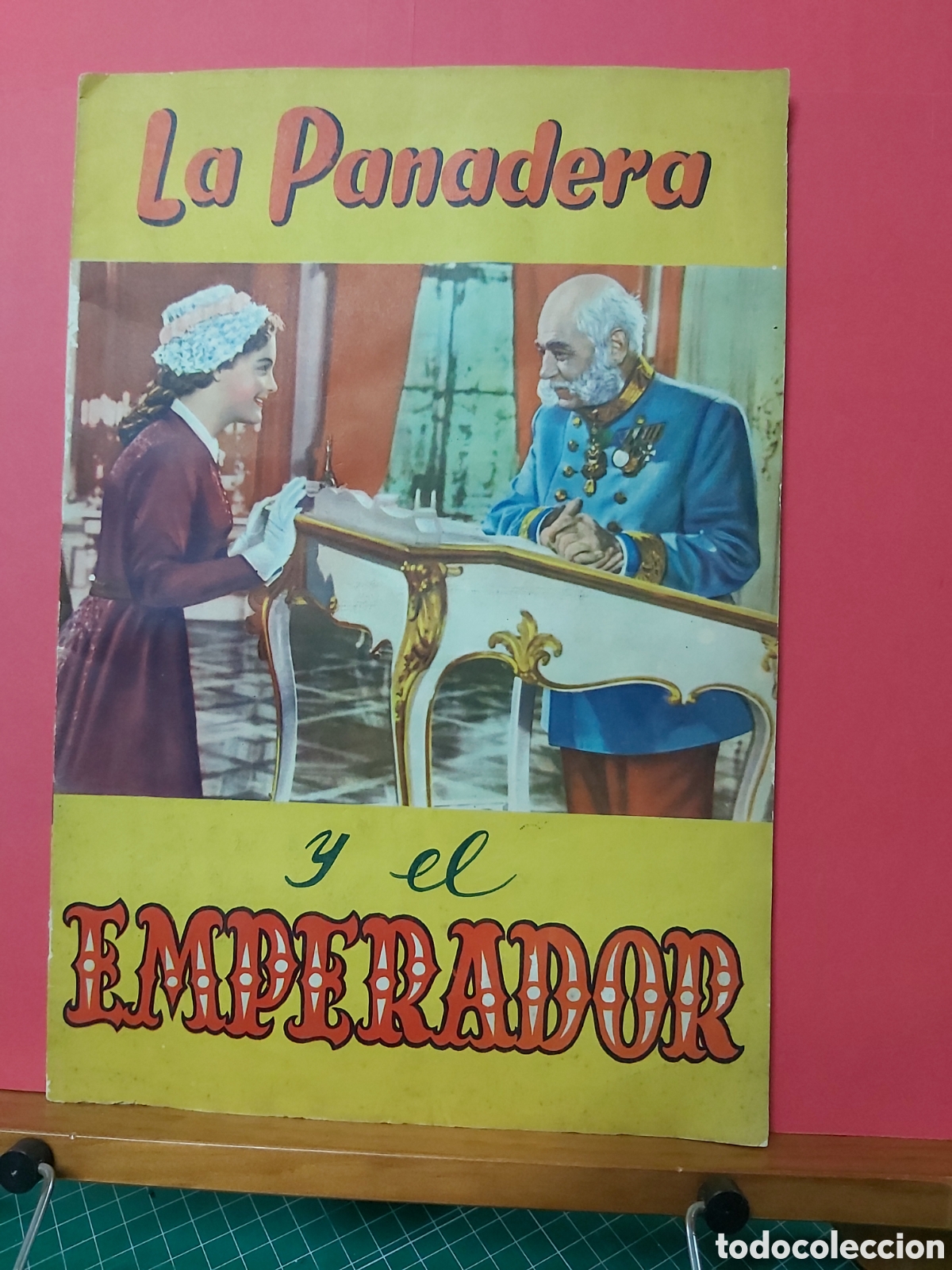 Collezionismo Album: * LA PANADERA Y EL EMPERADOR * FHER. 1957 * ALBUM DE CROMOS *