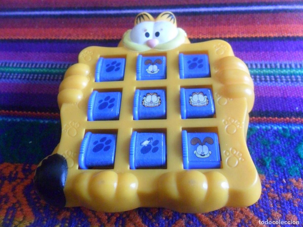 Colecionismo Cadernetas: REGALO 3 EN RAYA GARFIELD, ISIDORO & SONIA ASTON Y EL &Aacute;LBUM DE GARFIELD PANINI INCOMPLETO. BE.