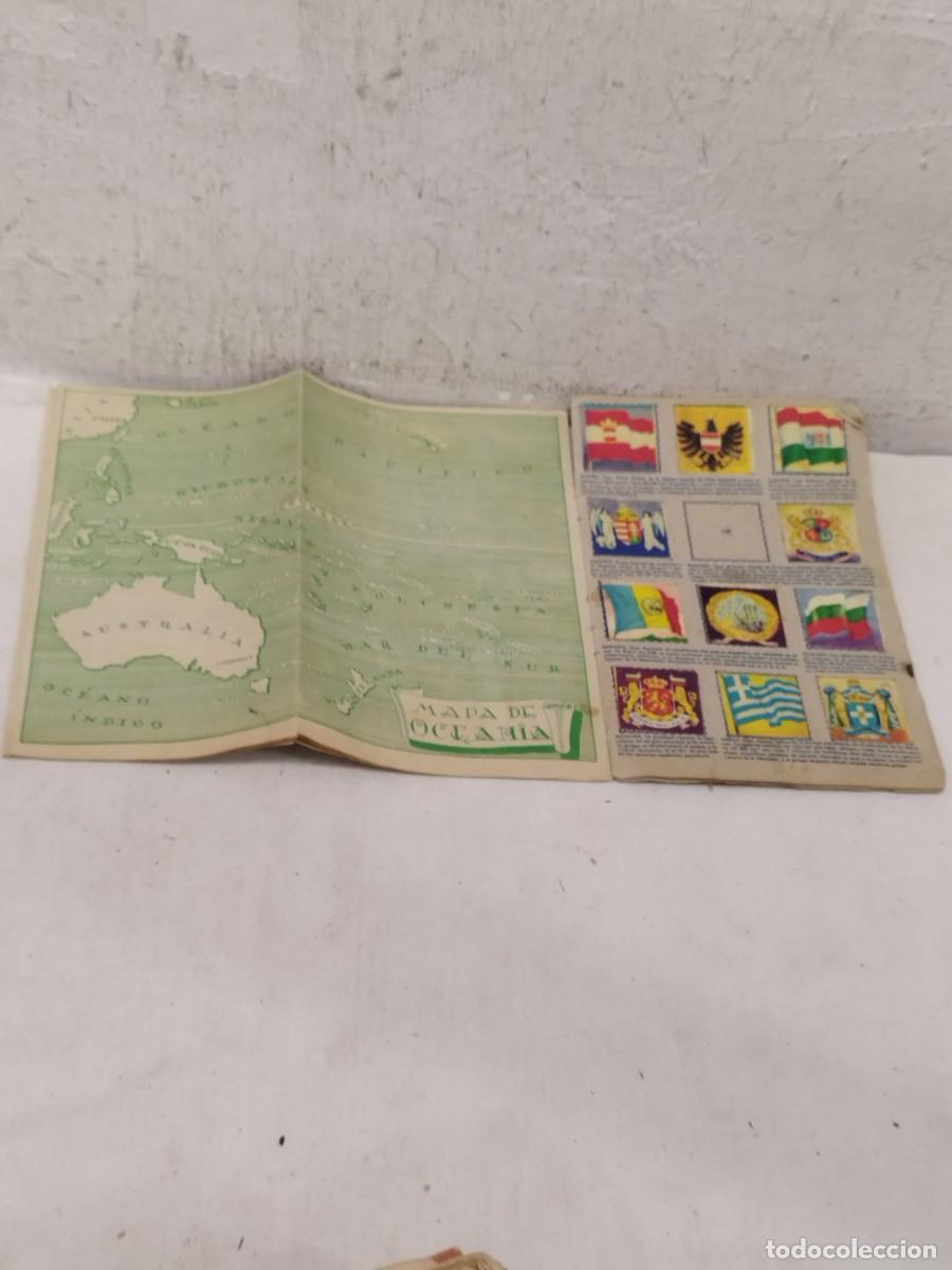 Coleccionismo &Aacute;lbumes: Antiguo album de cromos incompleto, de mapas y banderas del mundo. Tal cual se ve en las fotos.