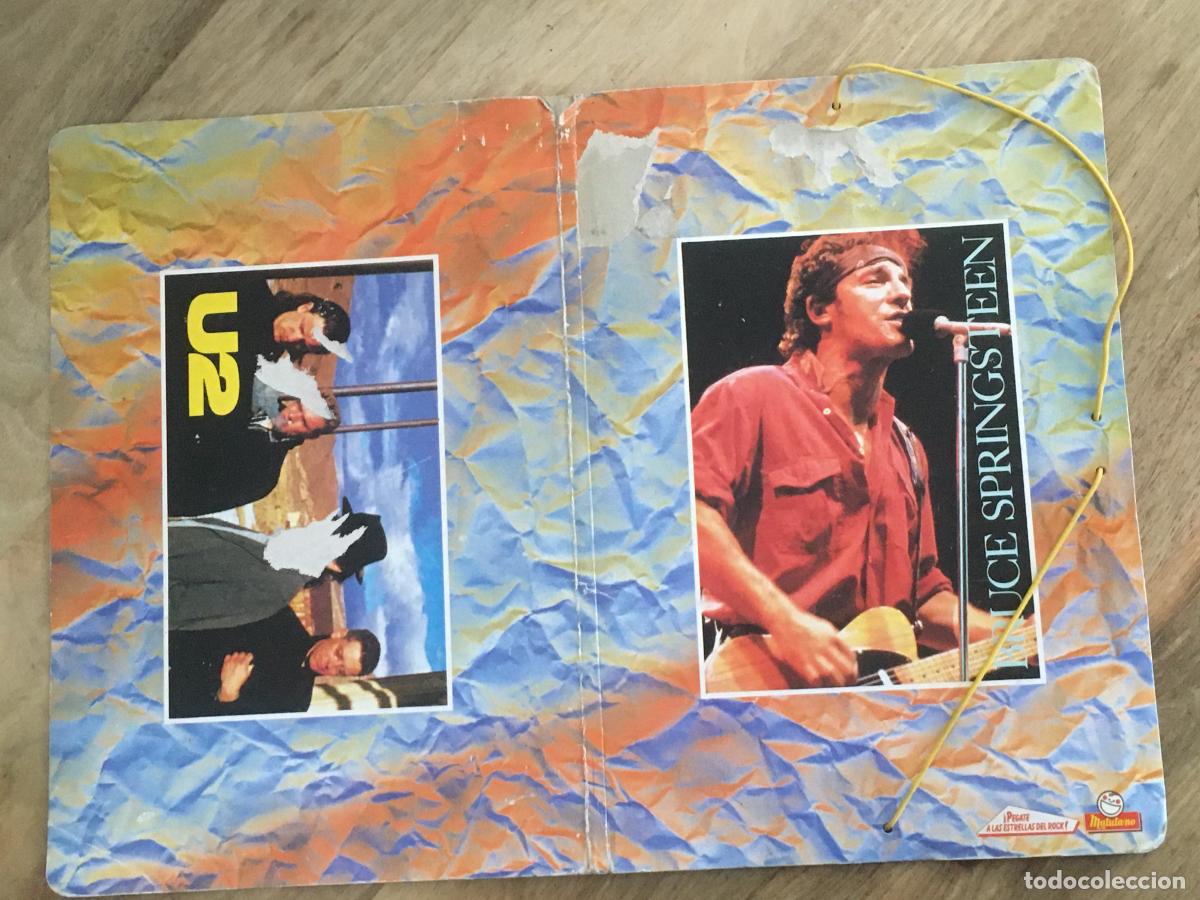 Coleccionismo &Aacute;lbumes: matutano pegate a las estrellas del rock carpeta album de cromos incompleto con 2 cromos