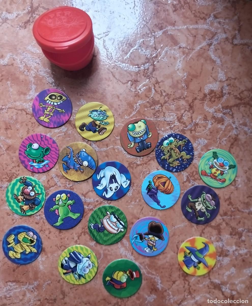 Coleccionismo &Aacute;lbumes: COLECCI&Oacute;N COMPLETA 18 TAZOS PANS & COMPANY SUPER CAPS DE CART&Oacute;N SERIE ROJA CON PORTATAZOS ORIGINAL