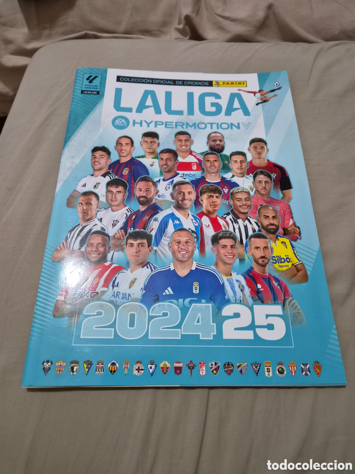 Coleccionismo &aacute;lbumes: ALBUM LIGA HYPERMOTION 2024-2025 INCOMPLETO CON 372 CROMOS PEGADOS