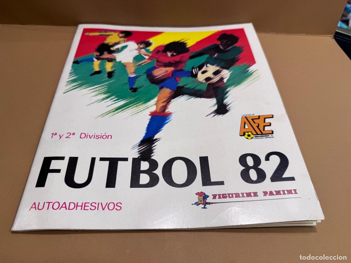 Coleccionismo &aacute;lbumes: FUTBOL 82 &Aacute;LBUM DE CROMOS CON 156 CROMOS PEGADOS -PANINI (G)