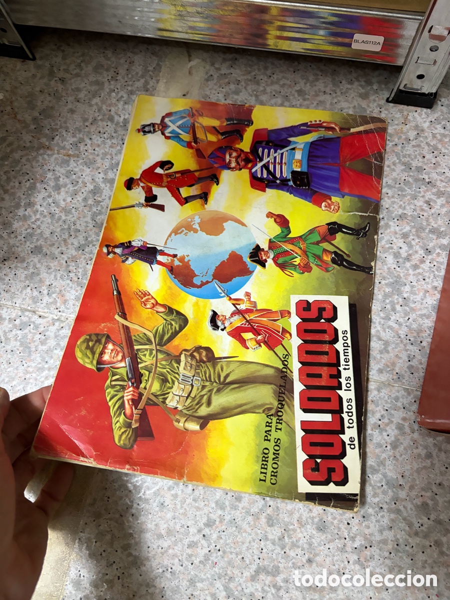 Collectable Incomplete Albums: Blas112A ALBUM DE CROMOS bastante completo pero incompleto SOLDADOS DE TODOS LOS TIEMPOS - MAGA