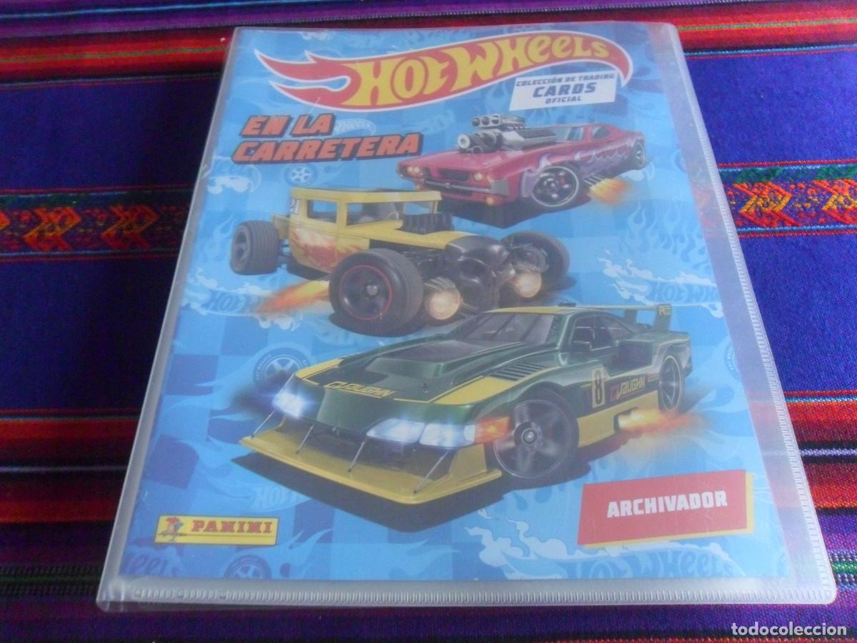 Coleccionismo &aacute;lbumes: HOTWHEELS EN LA CARRETERA INCOMPLETO FALTAN 14 DE 216 CROMOS. 6 LIMITED EDITION CARD. PANINI 2024.
