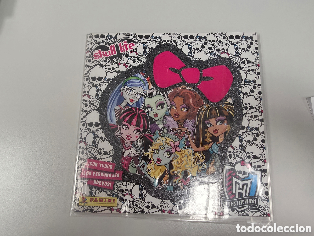 Coleccionismo &aacute;lbumes: &Aacute;lbum de cromos monster high skull life 2013 panini.