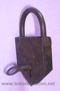 Antig&uuml;edades: CANDADO ANTIGUO - CON SU LLAVE ORIGINAL - Foto 3
