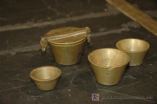 Antig&uuml;edades: CUBILETES DE BRONCE PARA PESAR POLVO DE ORO - Foto 1