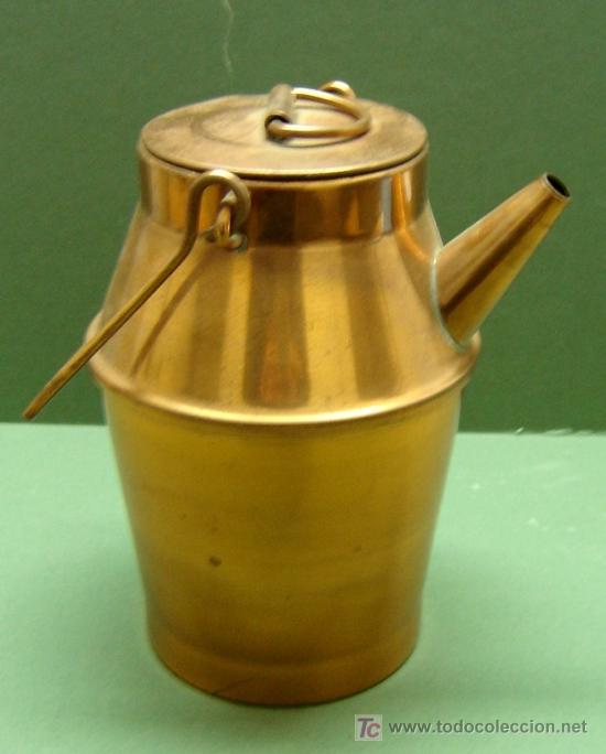 Antig&uuml;edades: CAFETERA EN COBRE - Foto 1