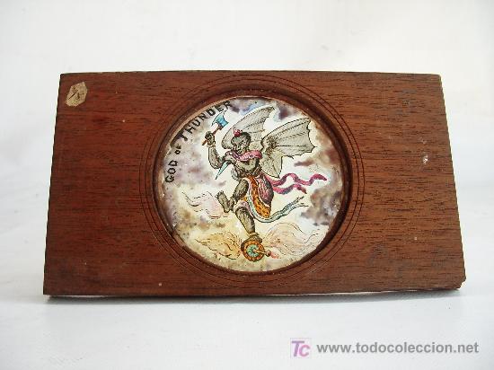 Antig&uuml;edades: Placa de linterna m&aacute;gica, iluminada a mano. Representa a un Demonio. - Foto 1