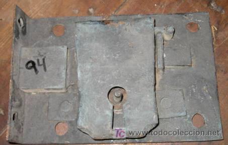 Antig&uuml;edades: Cerradura sin llave de 18 x 13 cms - Foto 1