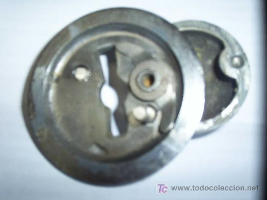 Antig&uuml;edades: Tapa para boca de llave - animal - Foto 3