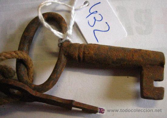 Antig&uuml;edades: 2 llaves peque&ntilde;as - Foto 1