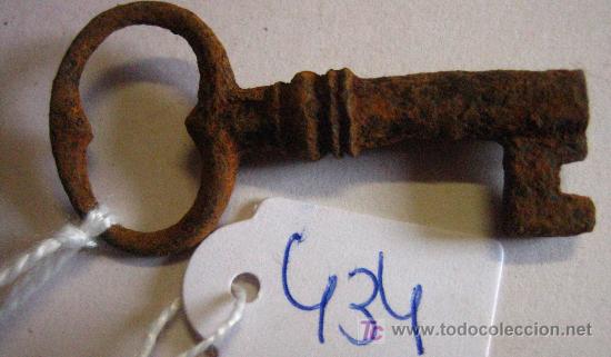 Antig&uuml;edades: Llave antigua de 5 cms - Foto 1