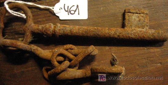 Antig&uuml;edades: Llave antigua con cadena - Foto 1