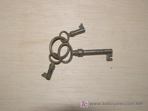Antig&uuml;edades: Lote de tres llaves peque&ntilde;as. - Foto 1